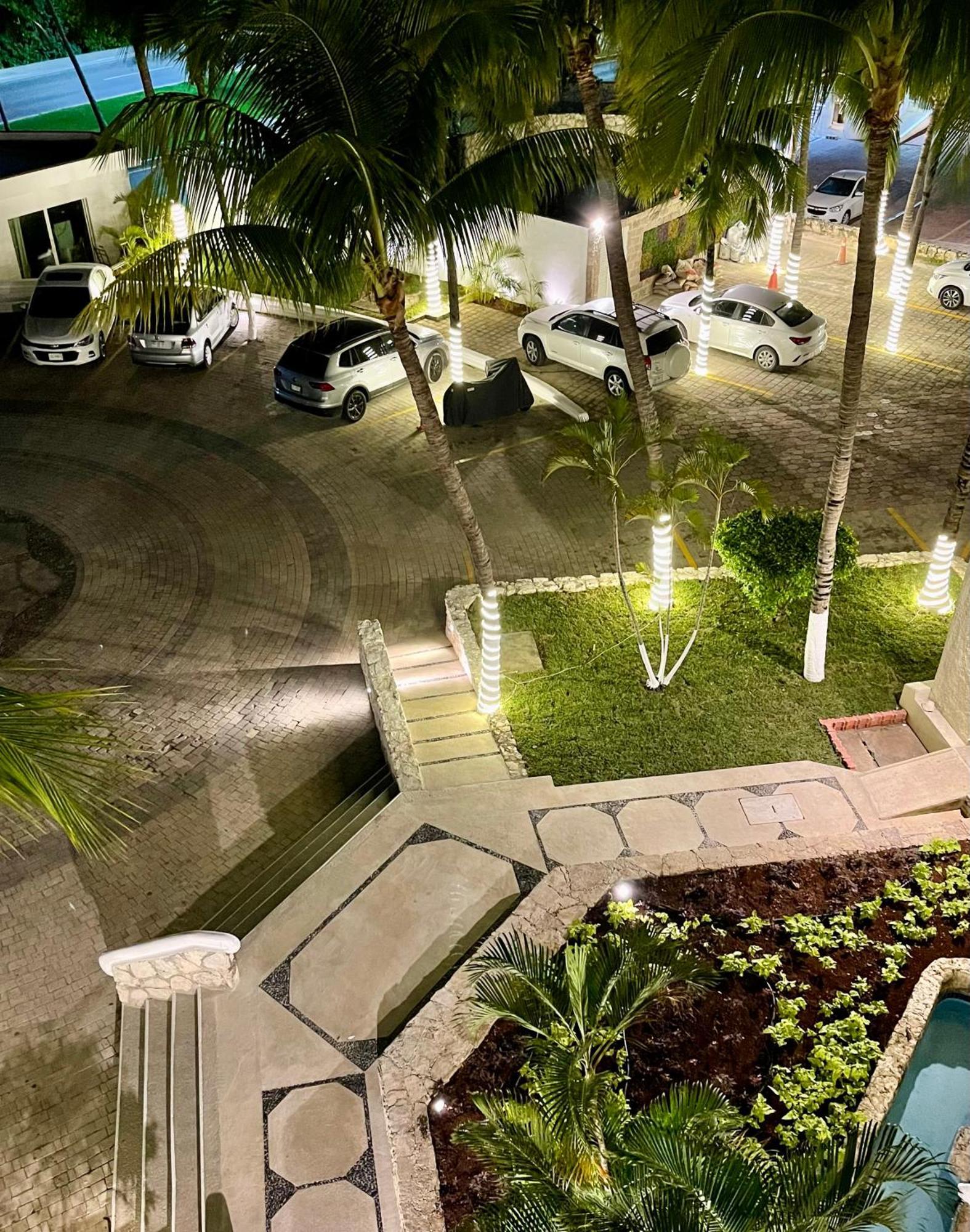 Beachside Apartments 坎昆 外观 照片